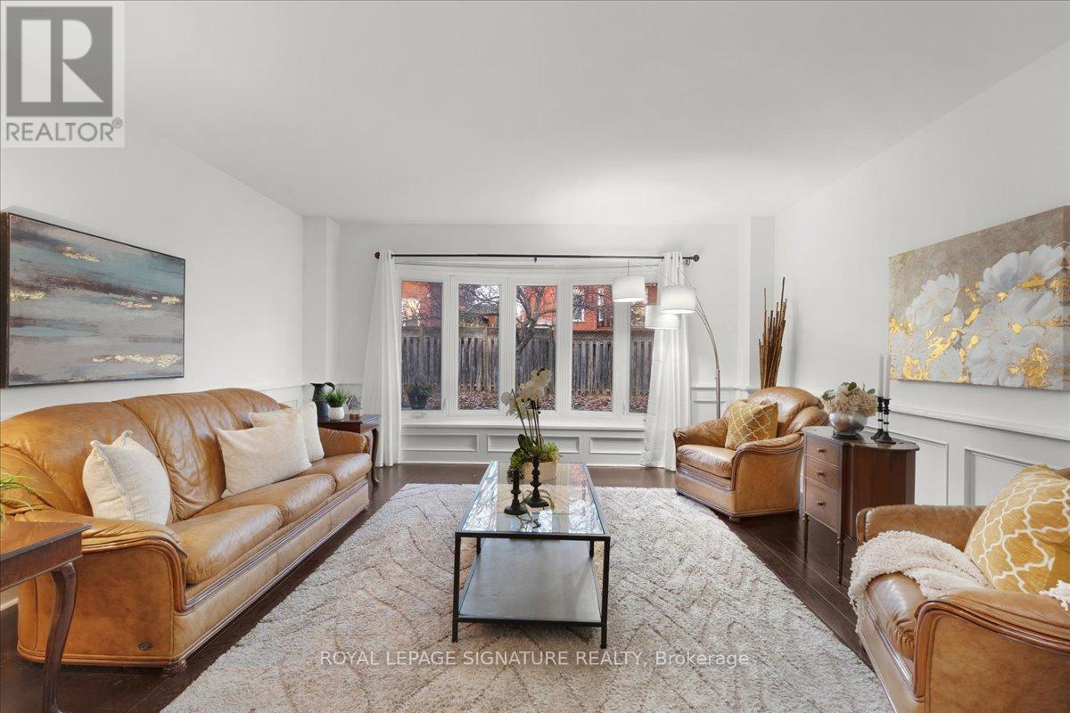 1093 Senlac Court, Mississauga, Ontario  L5V 1B8 - Photo 17 - W12577158