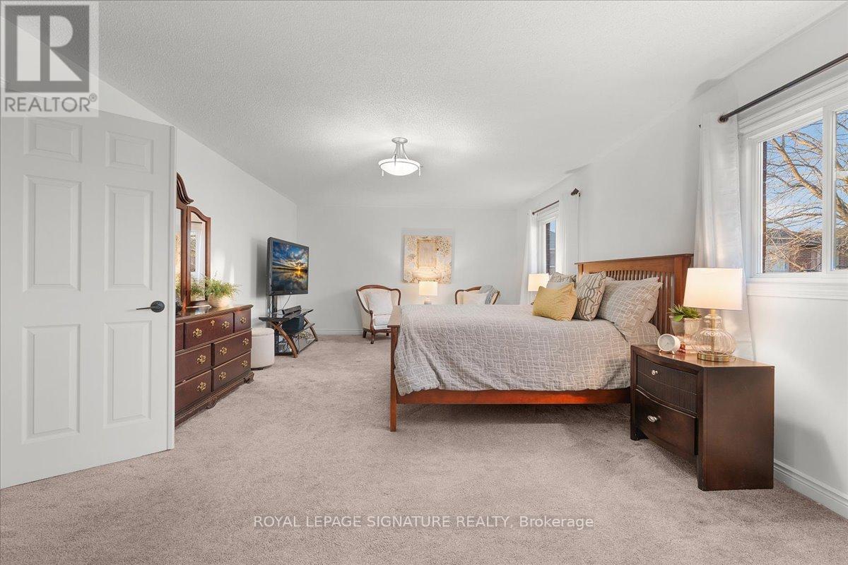 1093 Senlac Court, Mississauga, Ontario  L5V 1B8 - Photo 24 - W12577158