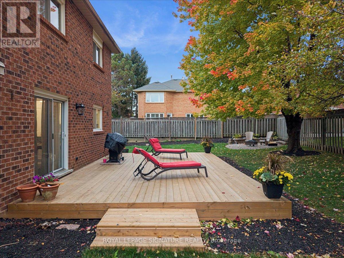 1093 Senlac Court, Mississauga, Ontario  L5V 1B8 - Photo 39 - W12577158