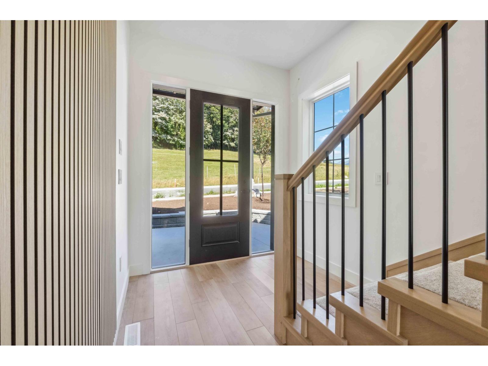 34064 Parr Avenue, Mission, British Columbia  V2V 0J5 - Photo 6 - R2970679