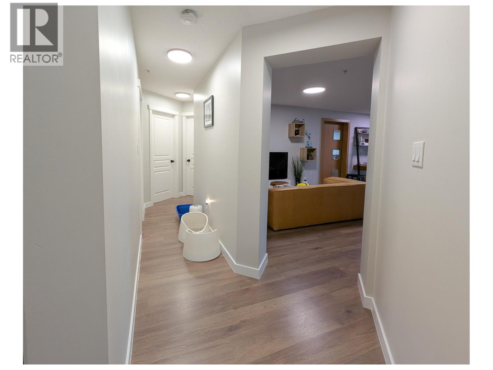 210 2958 Silver Springs Boulevard, Coquitlam, British Columbia  V3E 3R9 - Photo 8 - R3070174