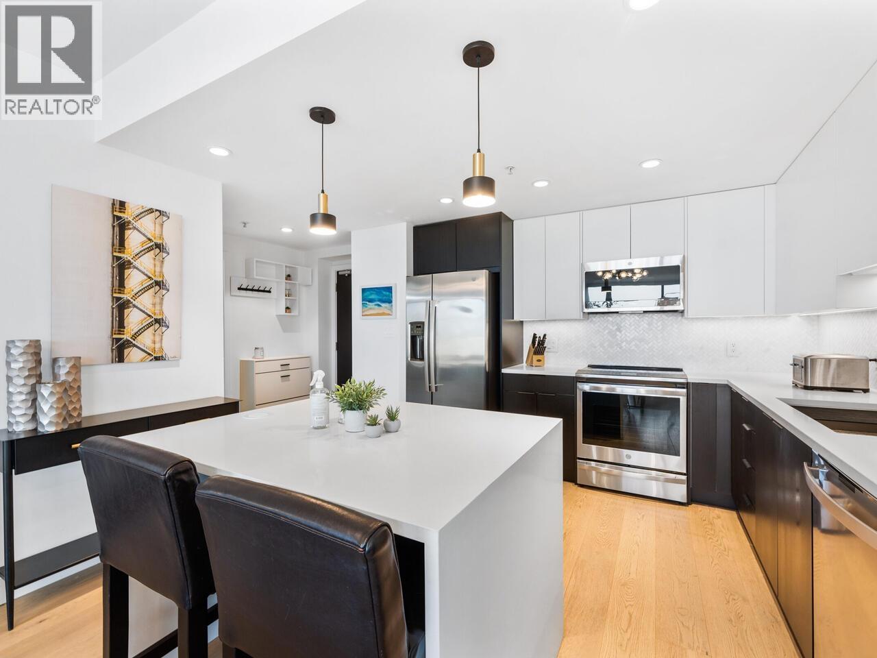 2301 280 Ross Drive, New Westminster, British Columbia  V3L 0C2 - Photo 4 - R3070192