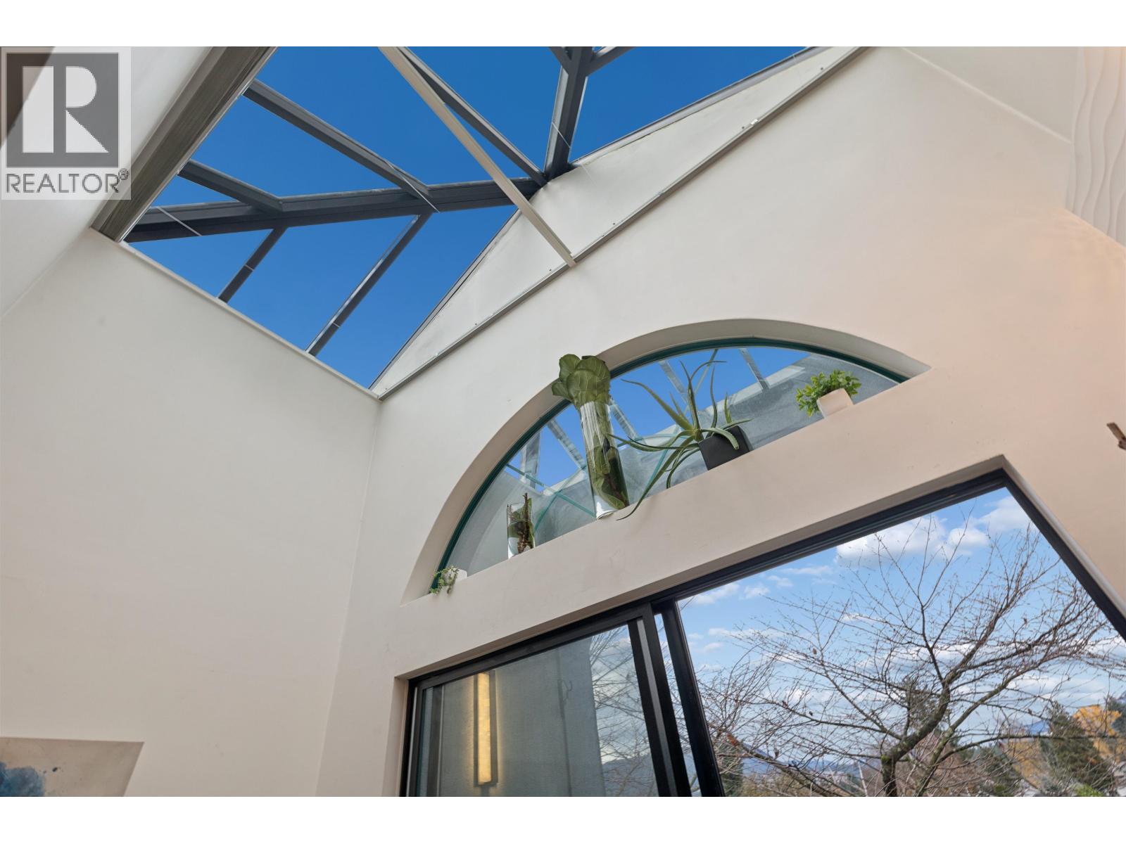 300 1966 Coquitlam Avenue, Port Coquitlam, British Columbia  V3B 7P8 - Photo 24 - R3070201