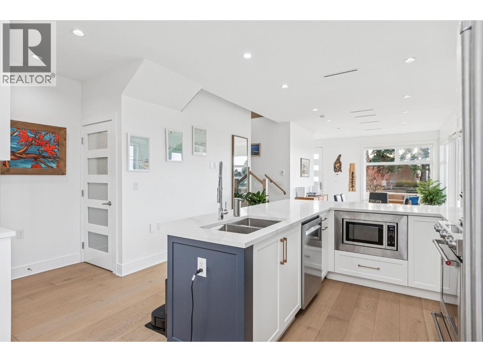 366 W Keith Road, North Vancouver, British Columbia  V7M 1M1 - Photo 14 - R3070205