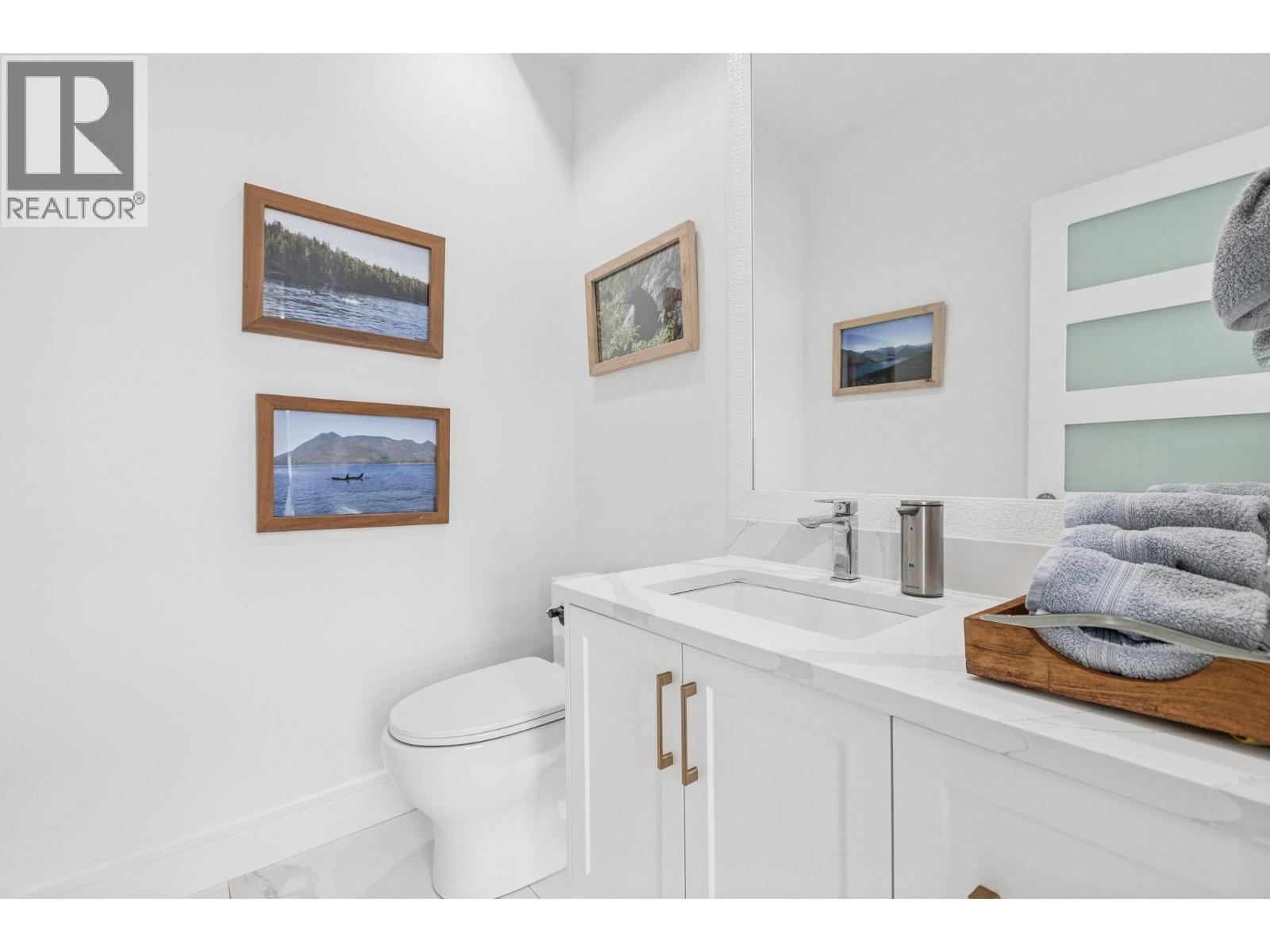 366 W Keith Road, North Vancouver, British Columbia  V7M 1M1 - Photo 16 - R3070205