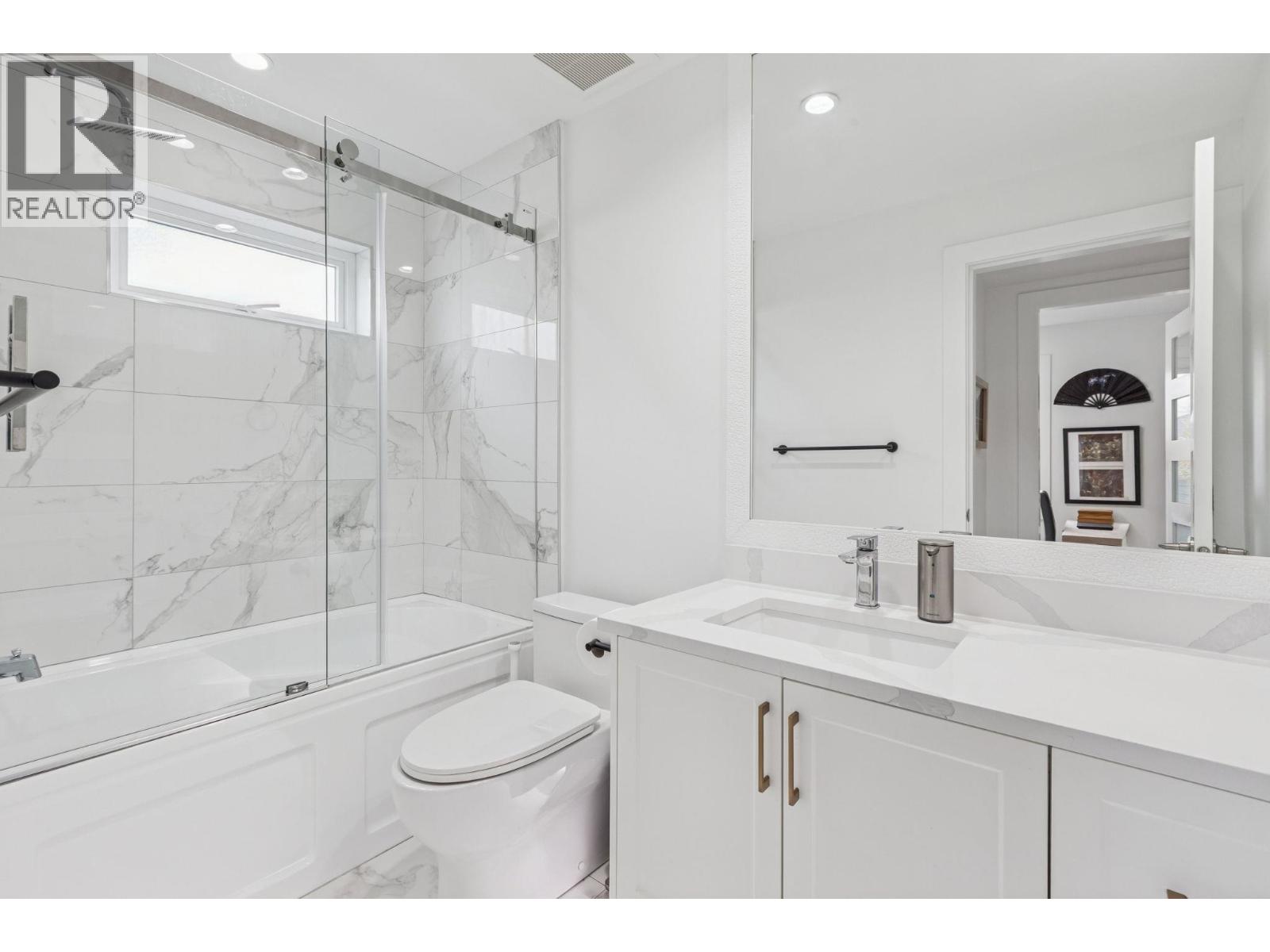 366 W Keith Road, North Vancouver, British Columbia  V7M 1M1 - Photo 28 - R3070205