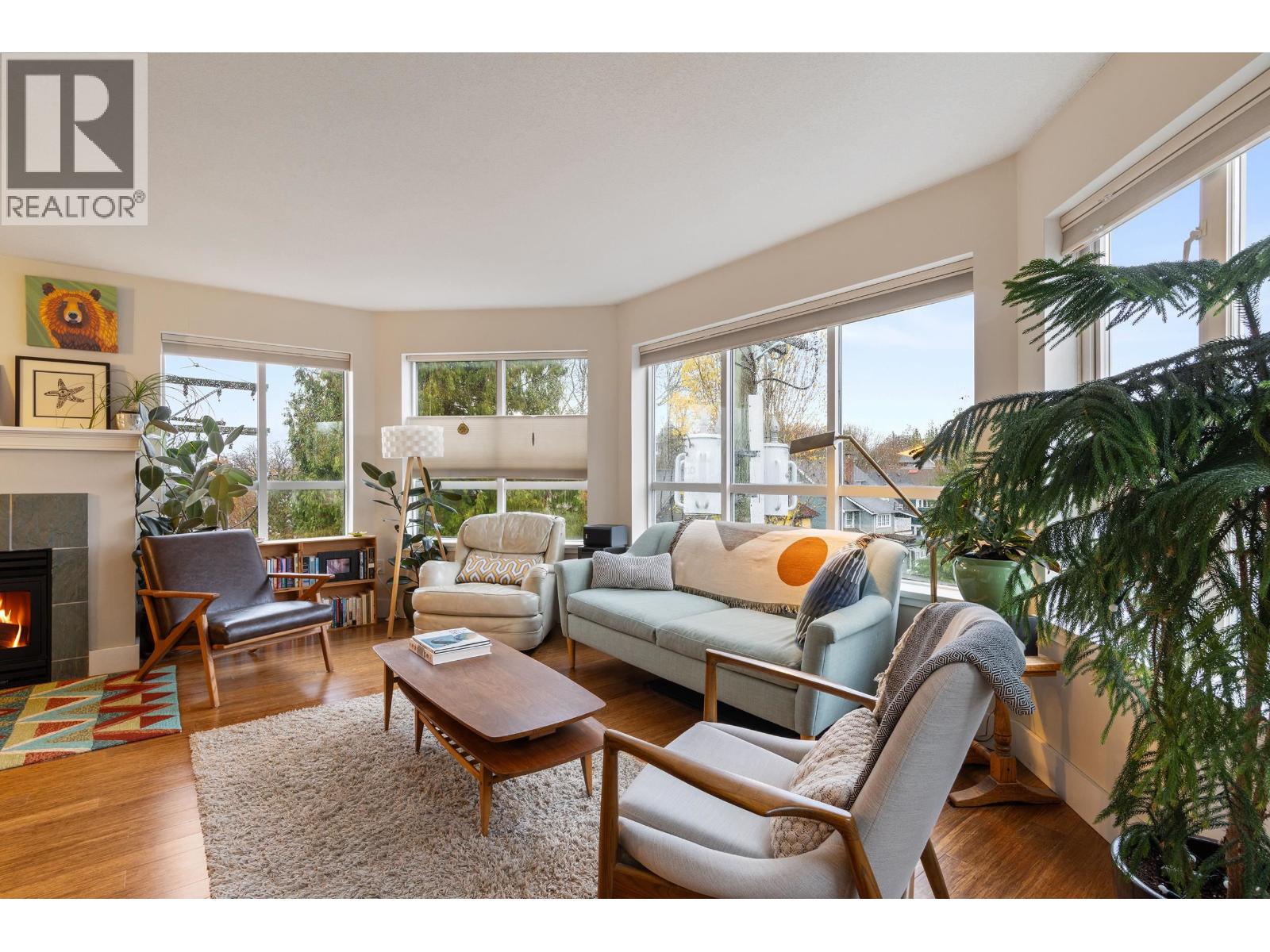 317 1707 Charles Street, Vancouver, British Columbia  V5L 2T6 - Photo 3 - R3070209