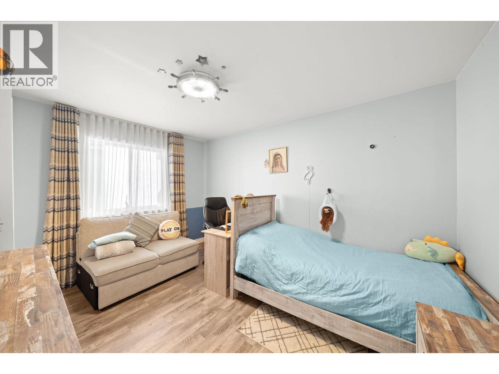 2258 Sorrento Drive, Coquitlam, British Columbia  V3K 6P4 - Photo 23 - R3070195