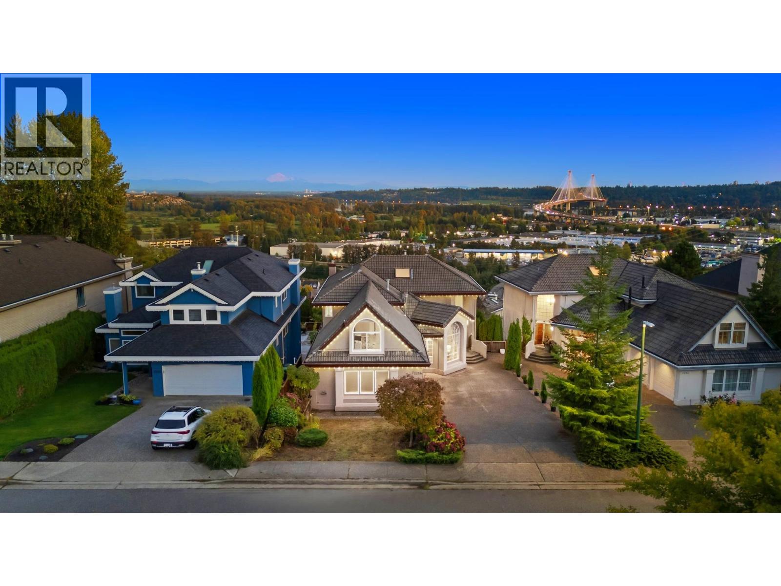 2258 Sorrento Drive, Coquitlam, British Columbia  V3K 6P4 - Photo 39 - R3070195