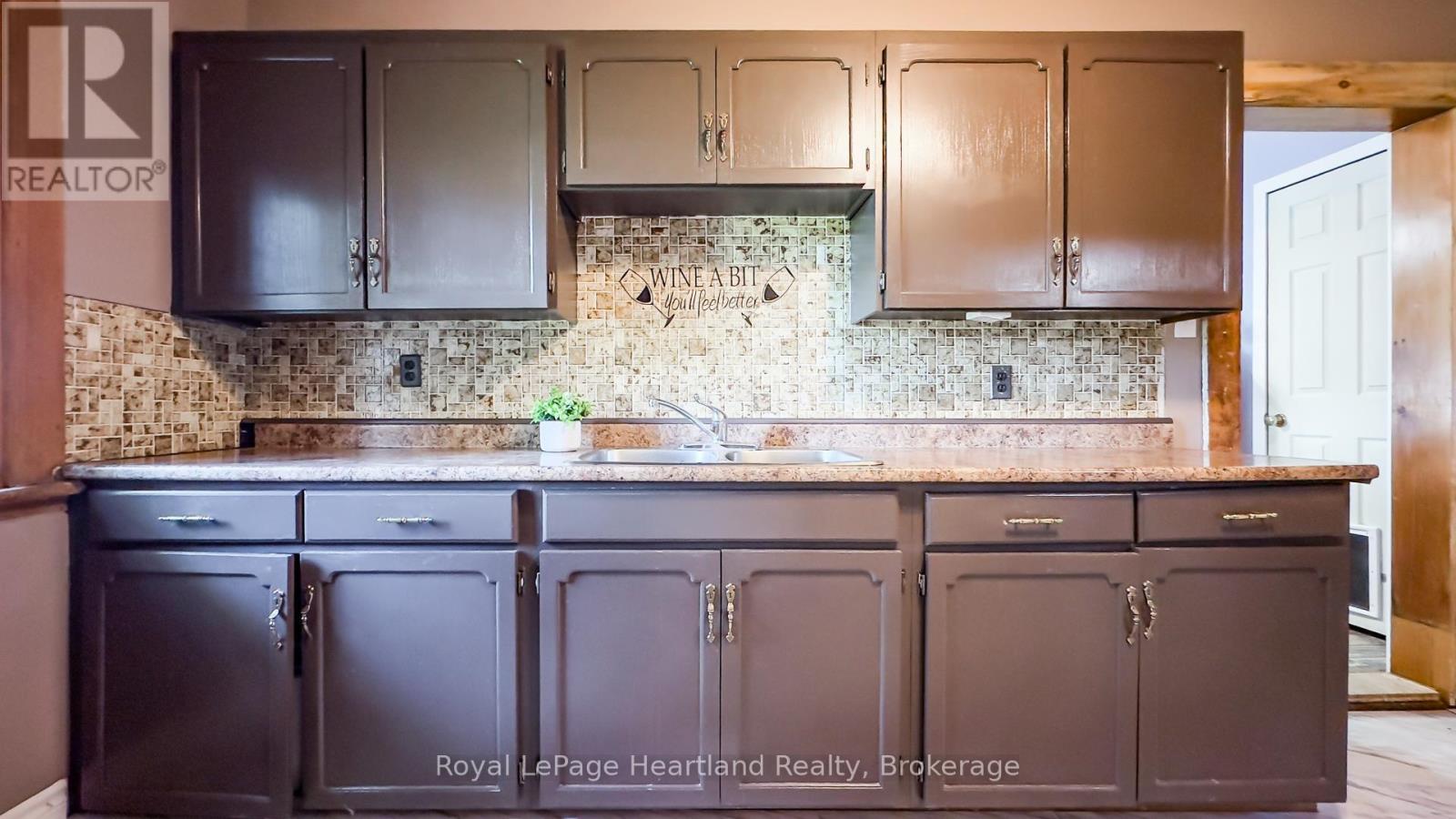 Photo 17 of 48 for 300 Blyth Road