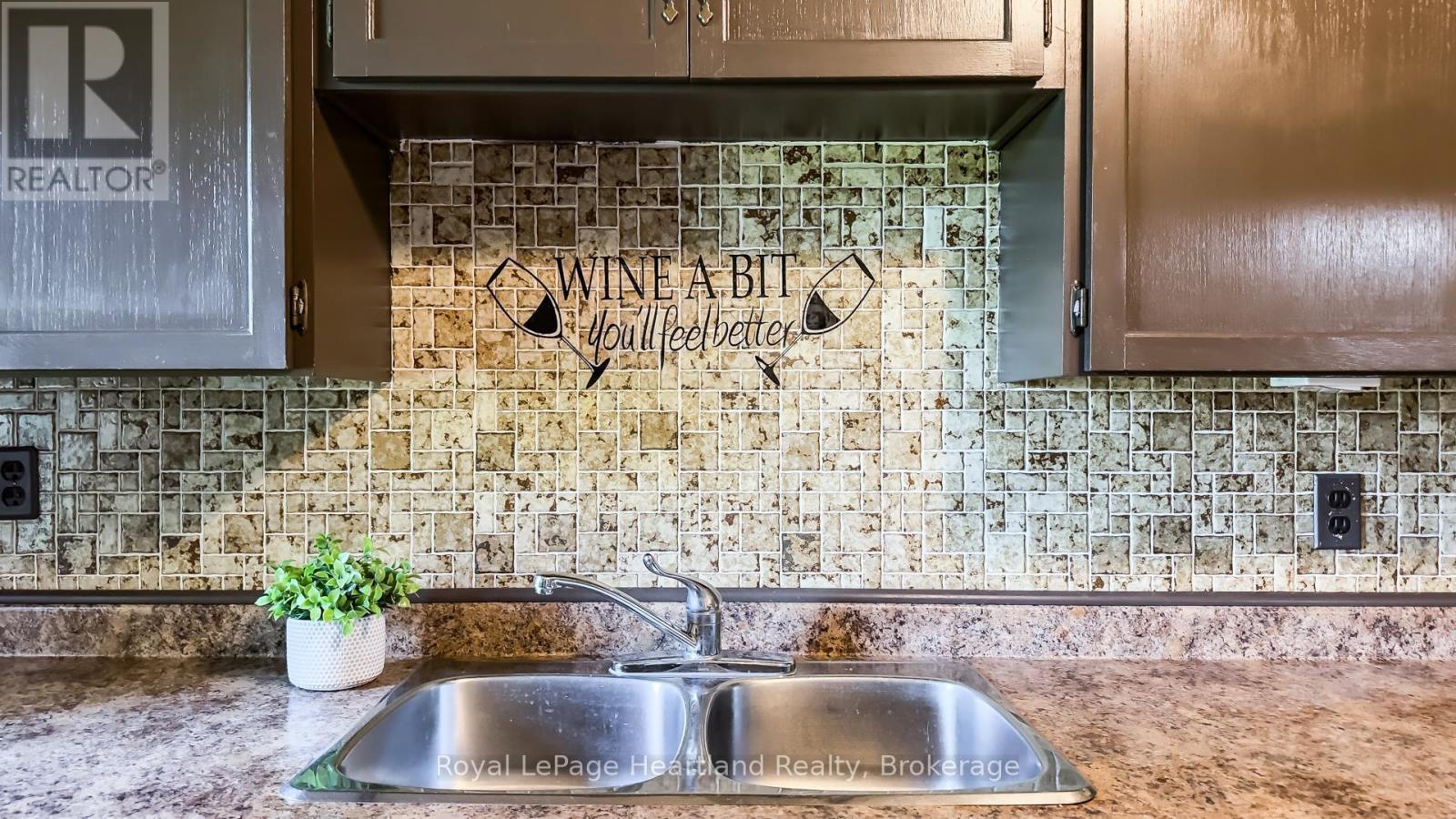 Photo 18 of 48 for 300 Blyth Road