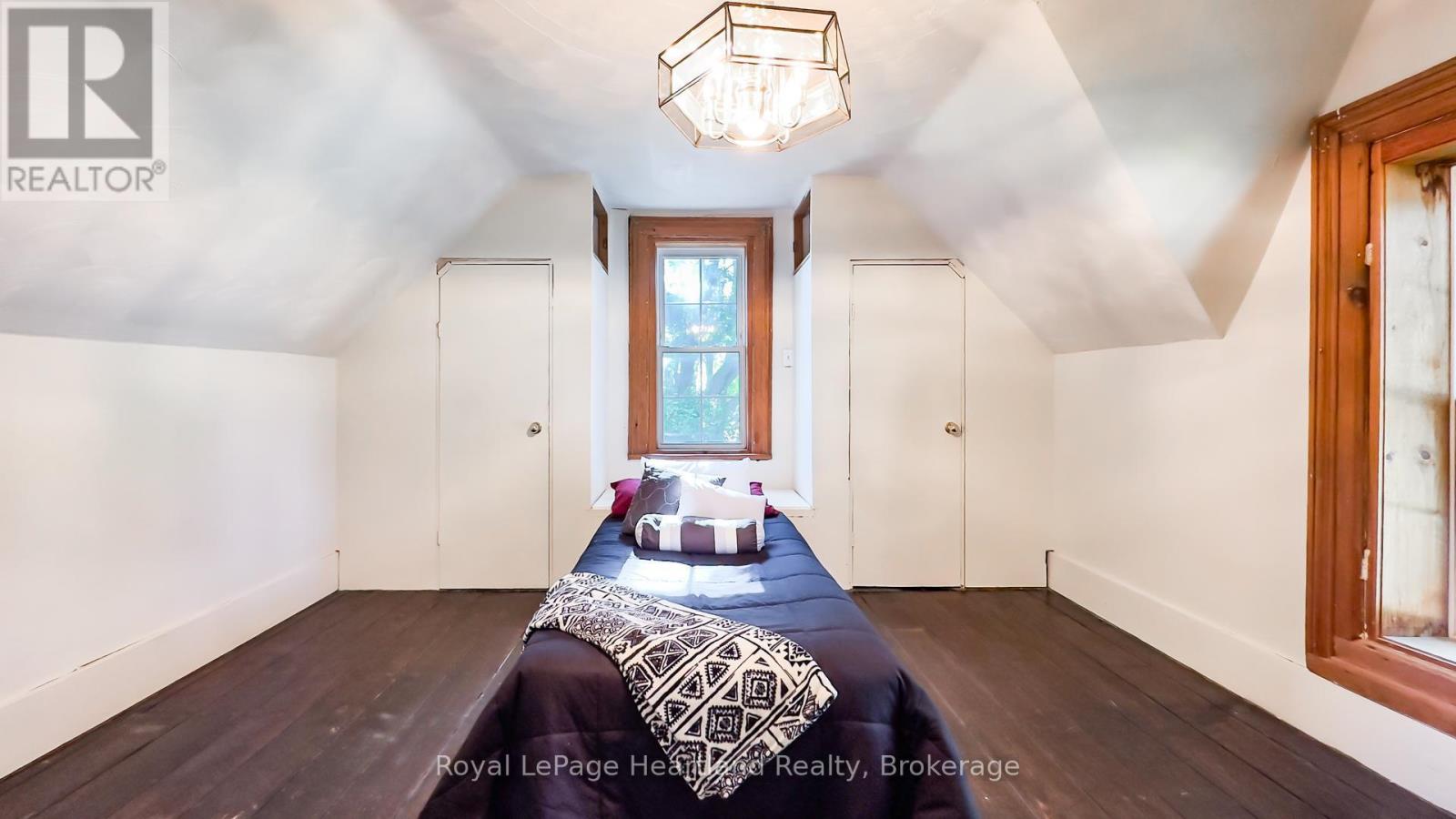 Photo 35 of 48 for 300 Blyth Road