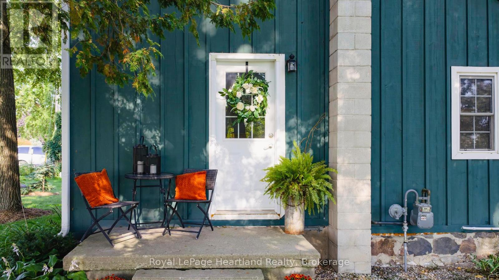 Photo 4 of 48 for 300 Blyth Road