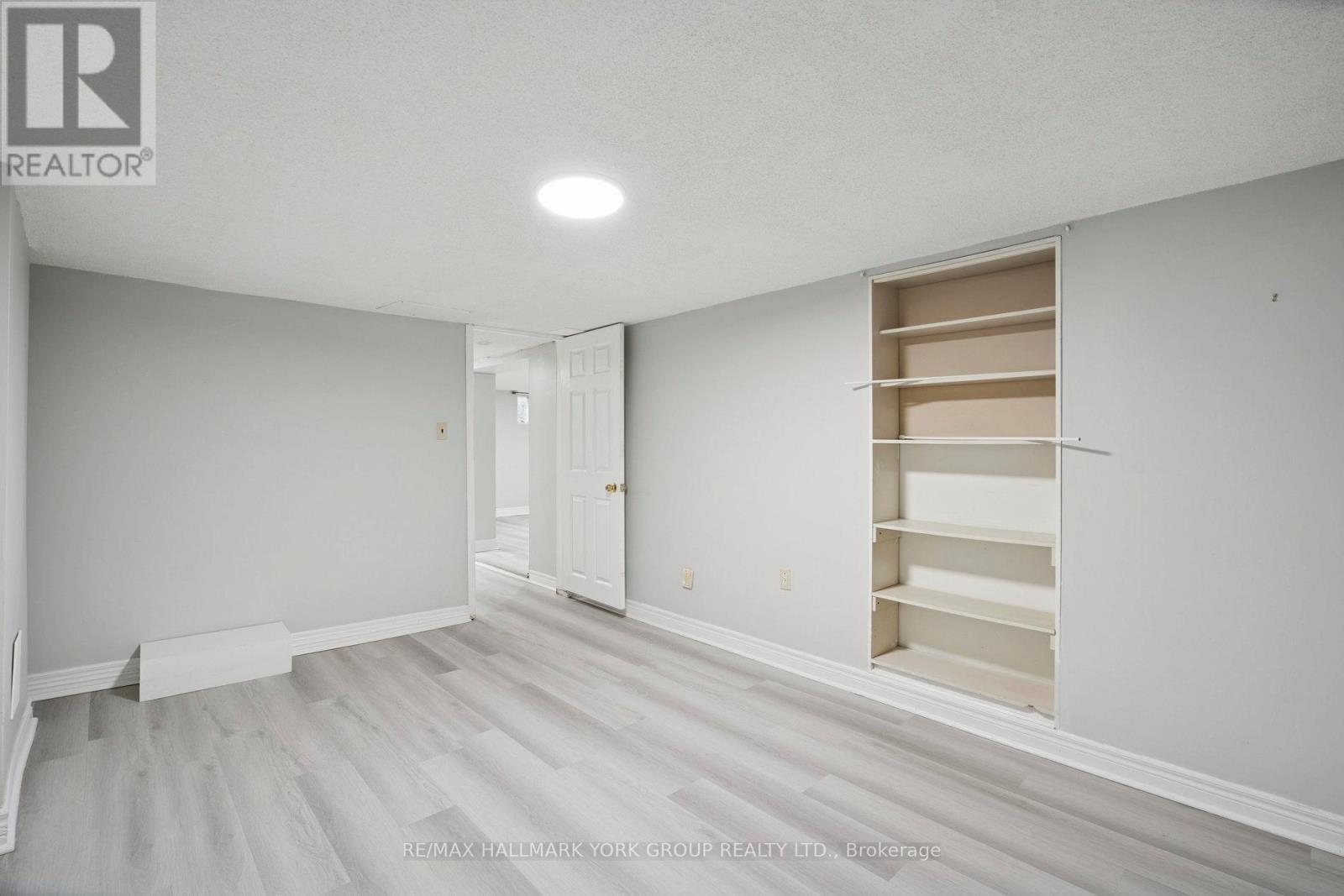 211 Maplehurst Avenue, Toronto, Ontario  M2N 3C3 - Photo 24 - C12577166