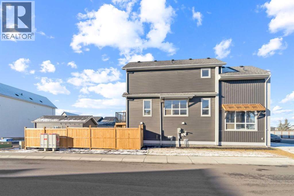 101 Lavender Manor Se, Calgary, Alberta  T3S 0C8 - Photo 32 - A2271838