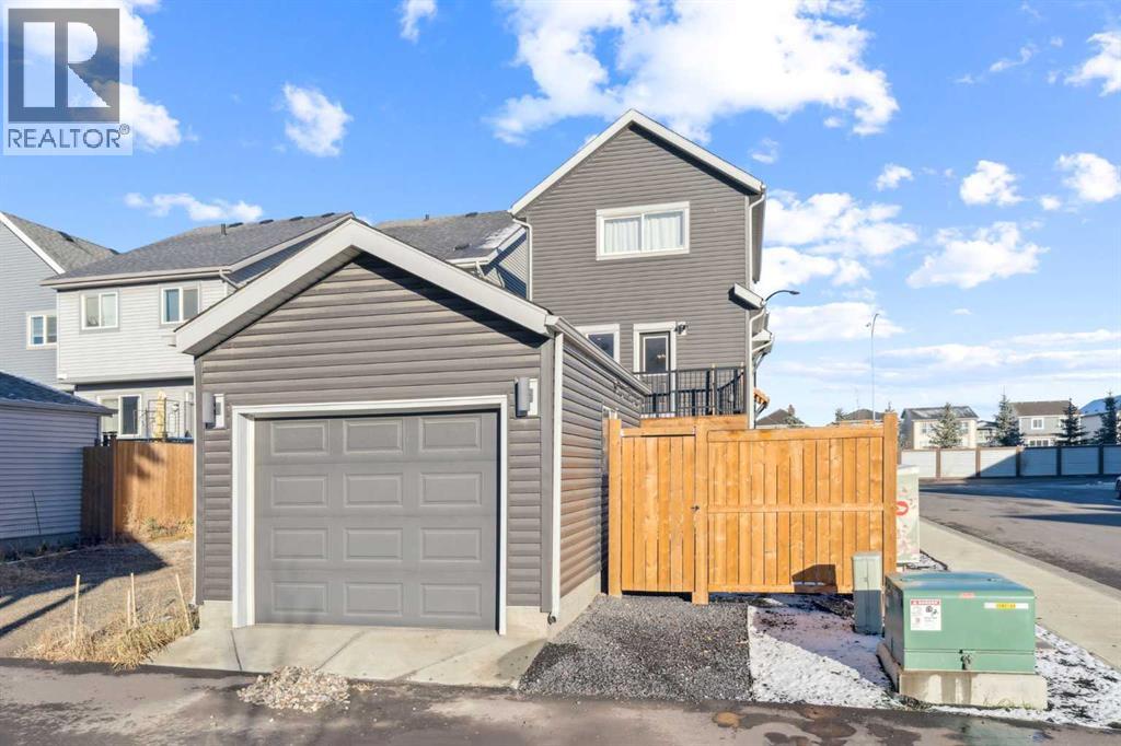 101 Lavender Manor Se, Calgary, Alberta  T3S 0C8 - Photo 33 - A2271838