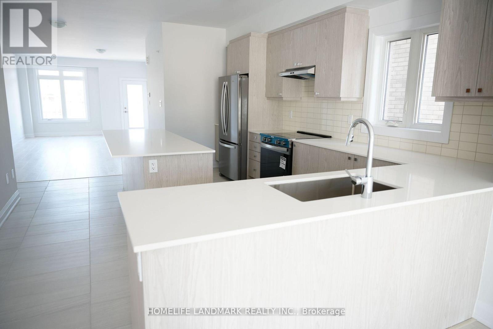 119 Seguin Street, Richmond Hill, Ontario  L4E 1N2 - Photo 6 - N12577168