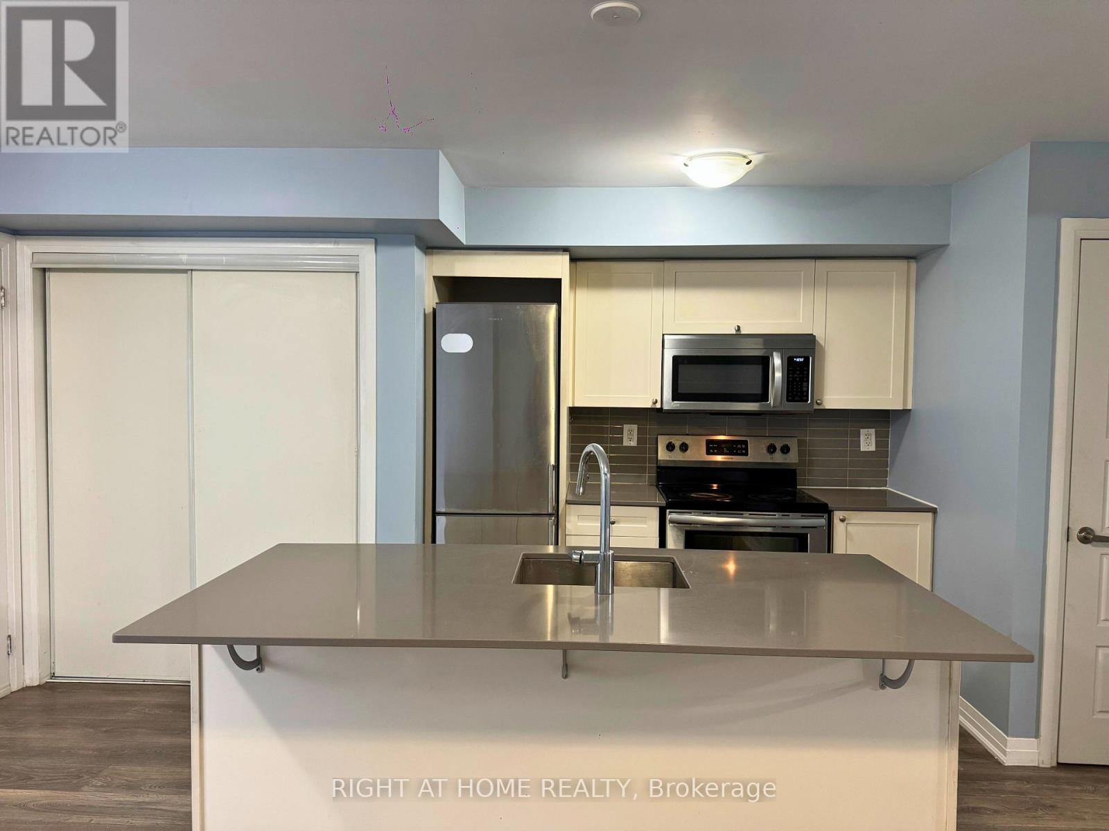 5 - 161 William Duncan Road, Toronto, Ontario  M3K 0B5 - Photo 10 - W12577170