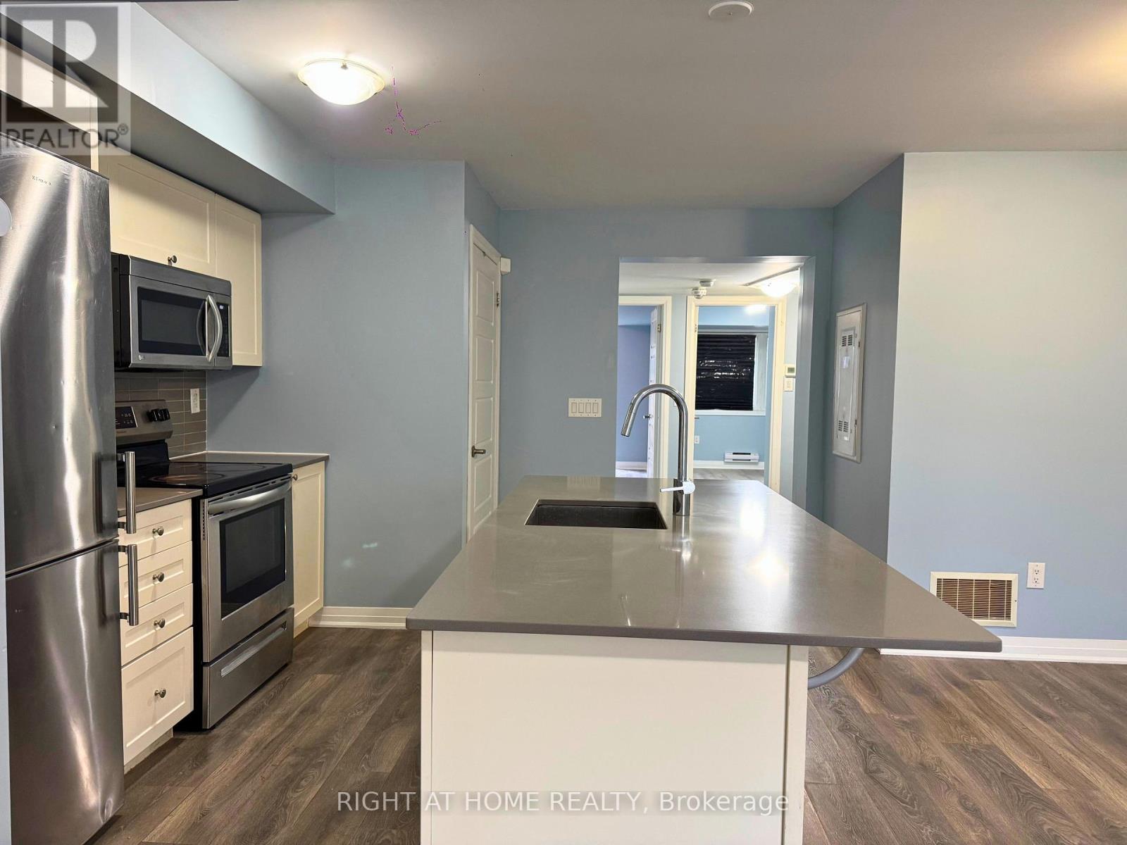 5 - 161 William Duncan Road, Toronto, Ontario  M3K 0B5 - Photo 11 - W12577170