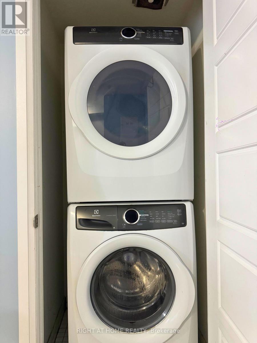 5 - 161 William Duncan Road, Toronto, Ontario  M3K 0B5 - Photo 22 - W12577170