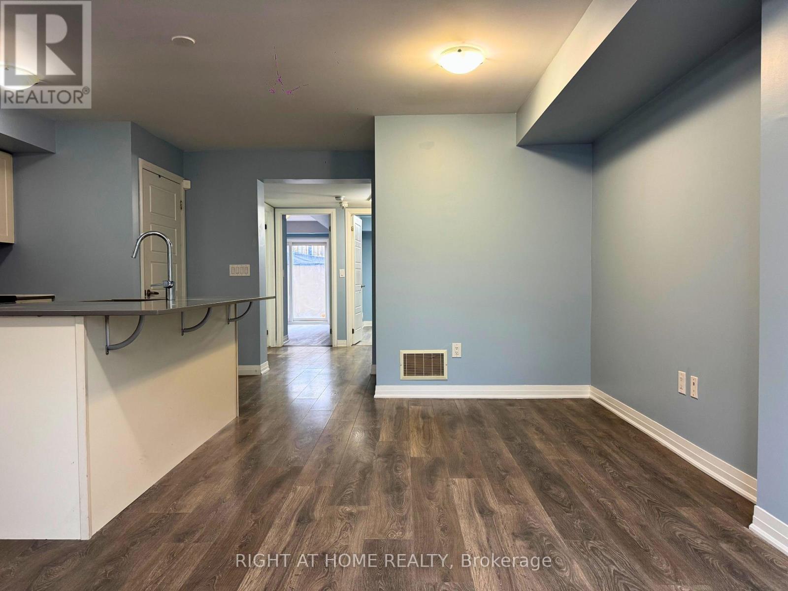 5 - 161 William Duncan Road, Toronto, Ontario  M3K 0B5 - Photo 8 - W12577170