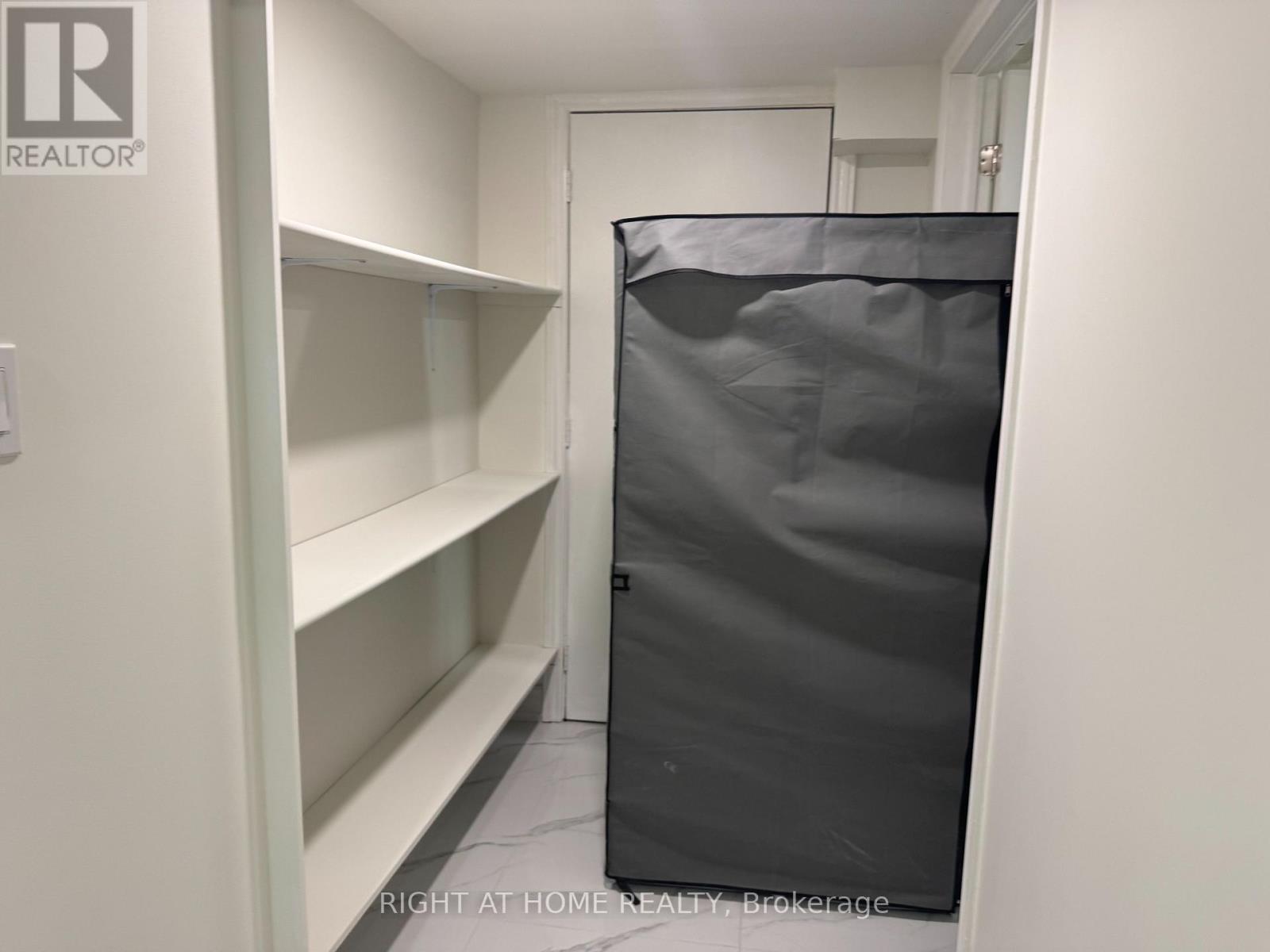 Basement - 102 Southlake Boulevard, Brampton, Ontario  L6V 4P2 - Photo 10 - W12577182