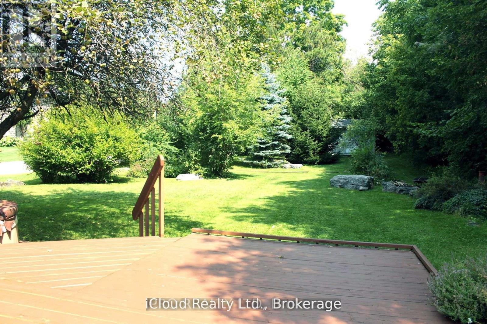 11 Maple Lane, Caledon, Ontario  L7E 0L3 - Photo 9 - W12577188
