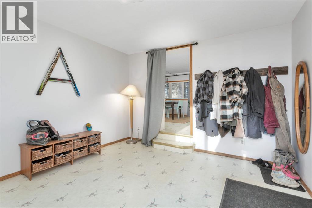 8 Voyageur Drive, Rural Clearwater County, Alberta  T4T 2A2 - Photo 4 - A2271318