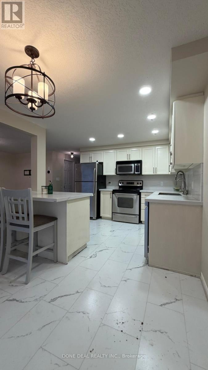 528 Virginia Creeper Street, Waterloo, Ontario  N2V 2W3 - Photo 10 - X12577186