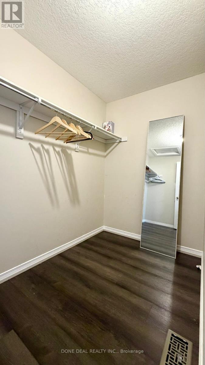 528 Virginia Creeper Street, Waterloo, Ontario  N2V 2W3 - Photo 14 - X12577186