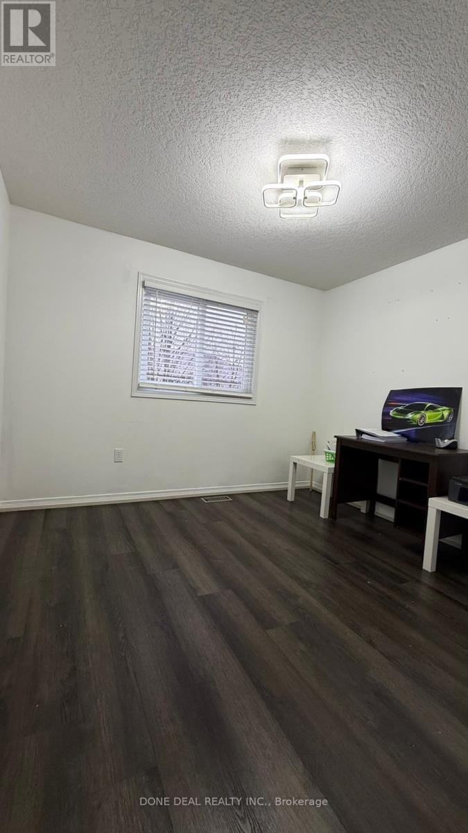 528 Virginia Creeper Street, Waterloo, Ontario  N2V 2W3 - Photo 18 - X12577186