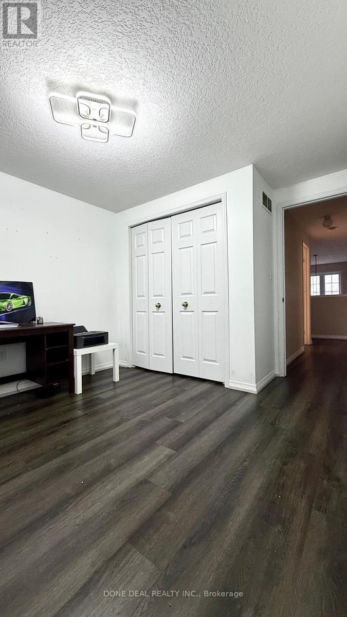 528 Virginia Creeper Street, Waterloo, Ontario  N2V 2W3 - Photo 19 - X12577186