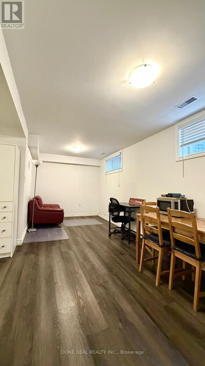 528 Virginia Creeper Street, Waterloo, Ontario  N2V 2W3 - Photo 21 - X12577186