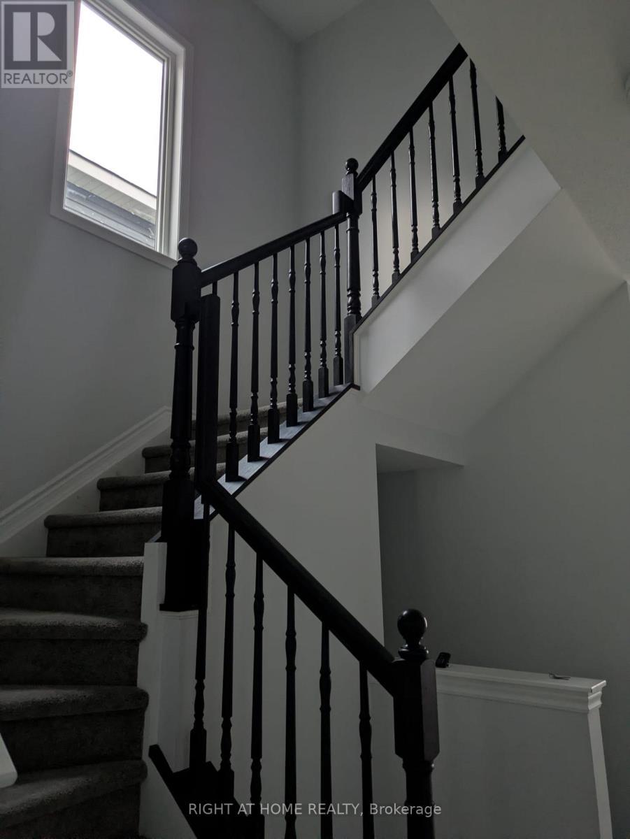 508 Culdaff Road, Ottawa, Ontario  K2S 2Z6 - Photo 4 - X12577222