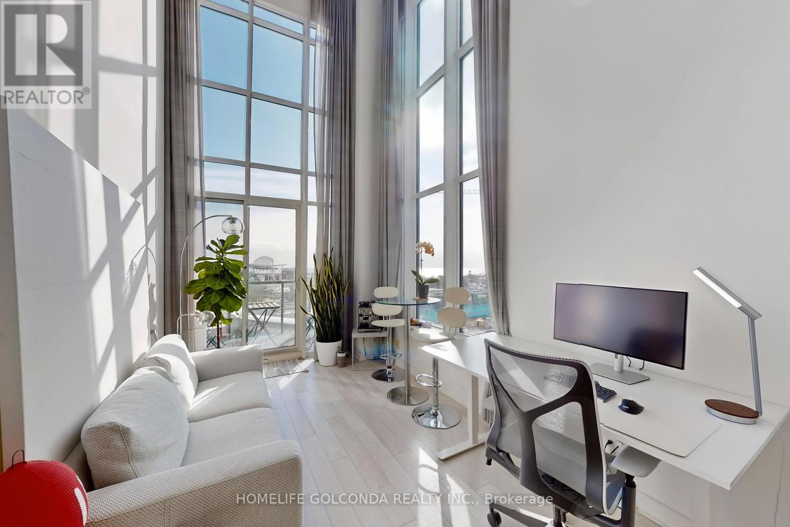 710 - 5 HANNA AVENUE, Toronto, Ontario