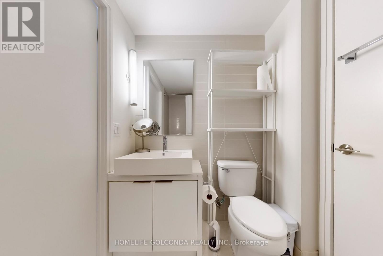 710 - 5 Hanna Avenue, Toronto, Ontario  M6K 0B3 - Photo 17 - C12577206