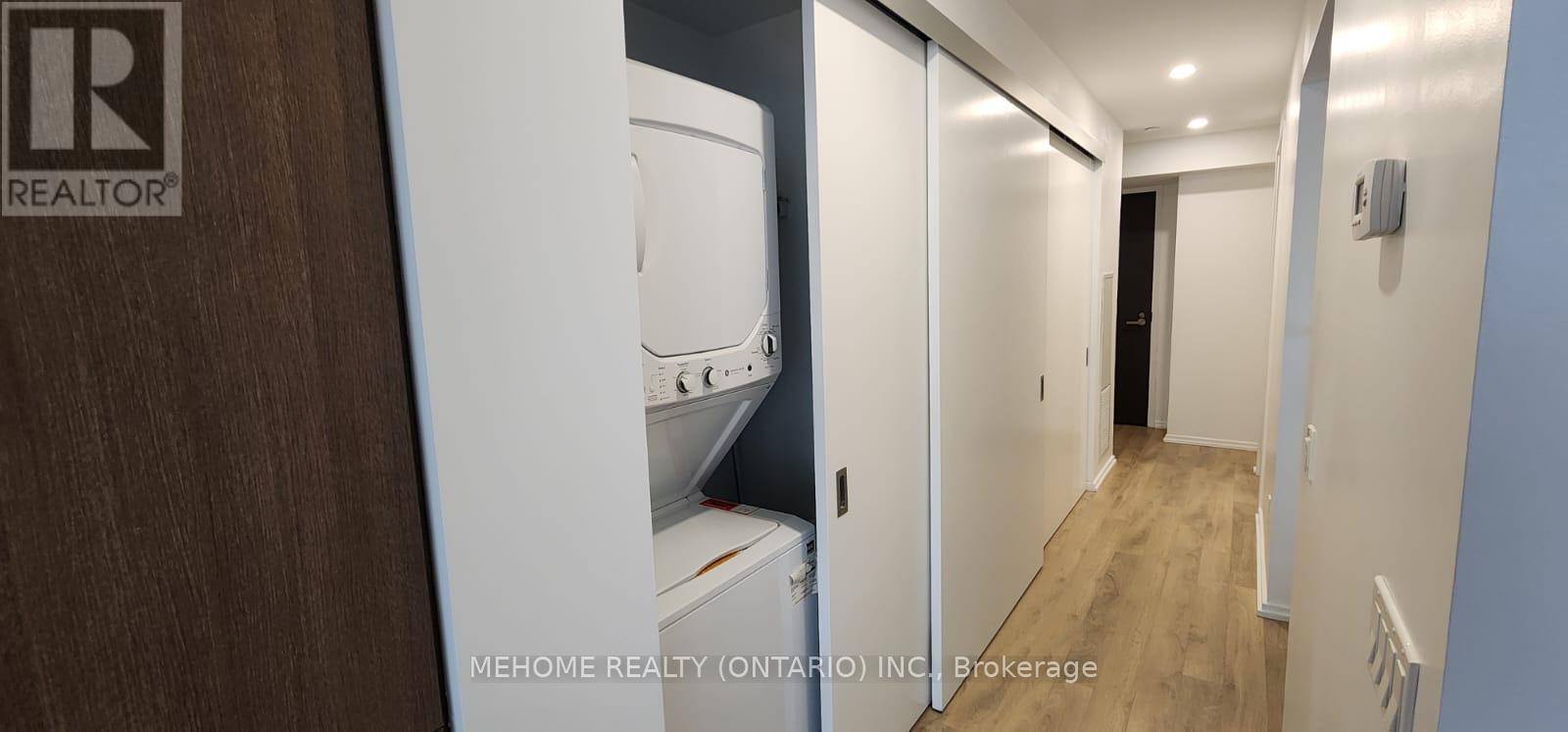 197 Yonge Street, Toronto, Ontario  M5B 0C4 - Photo 10 - C12577224