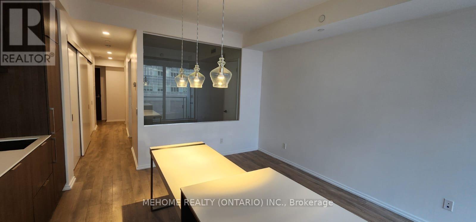 197 Yonge Street, Toronto, Ontario  M5B 0C4 - Photo 12 - C12577224