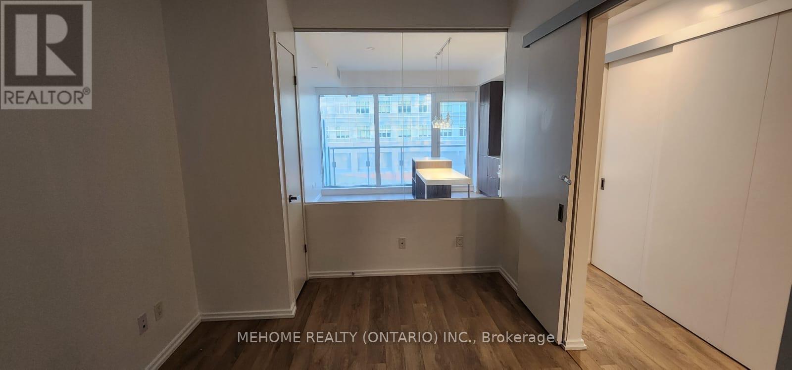 197 Yonge Street, Toronto, Ontario  M5B 0C4 - Photo 14 - C12577224
