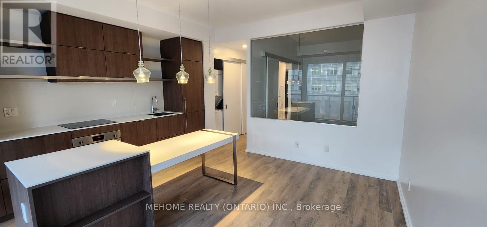 197 Yonge Street, Toronto, Ontario  M5B 0C4 - Photo 6 - C12577224