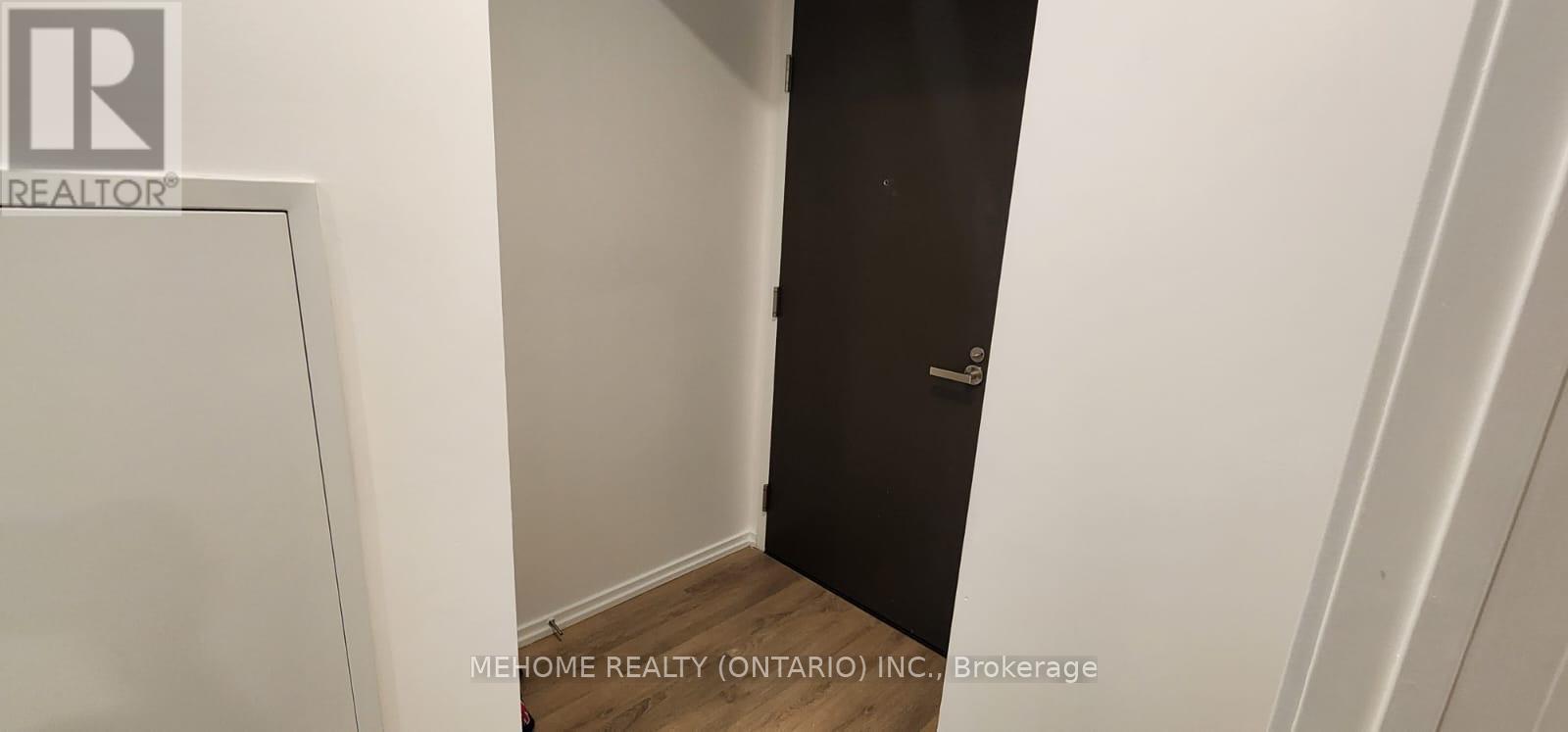 197 Yonge Street, Toronto, Ontario  M5B 0C4 - Photo 7 - C12577224