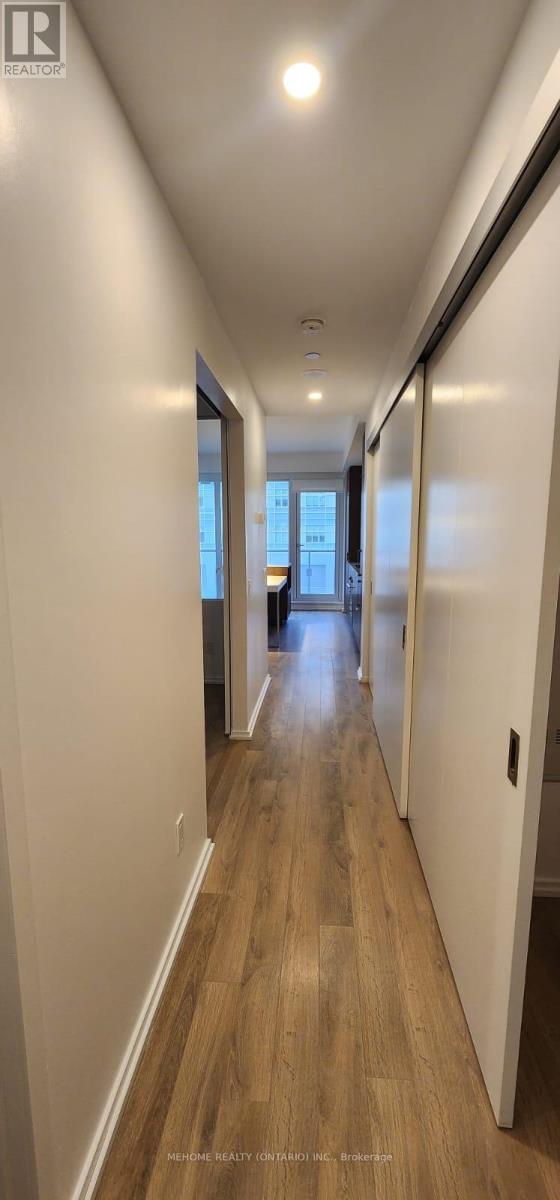 197 Yonge Street, Toronto, Ontario  M5B 0C4 - Photo 9 - C12577224