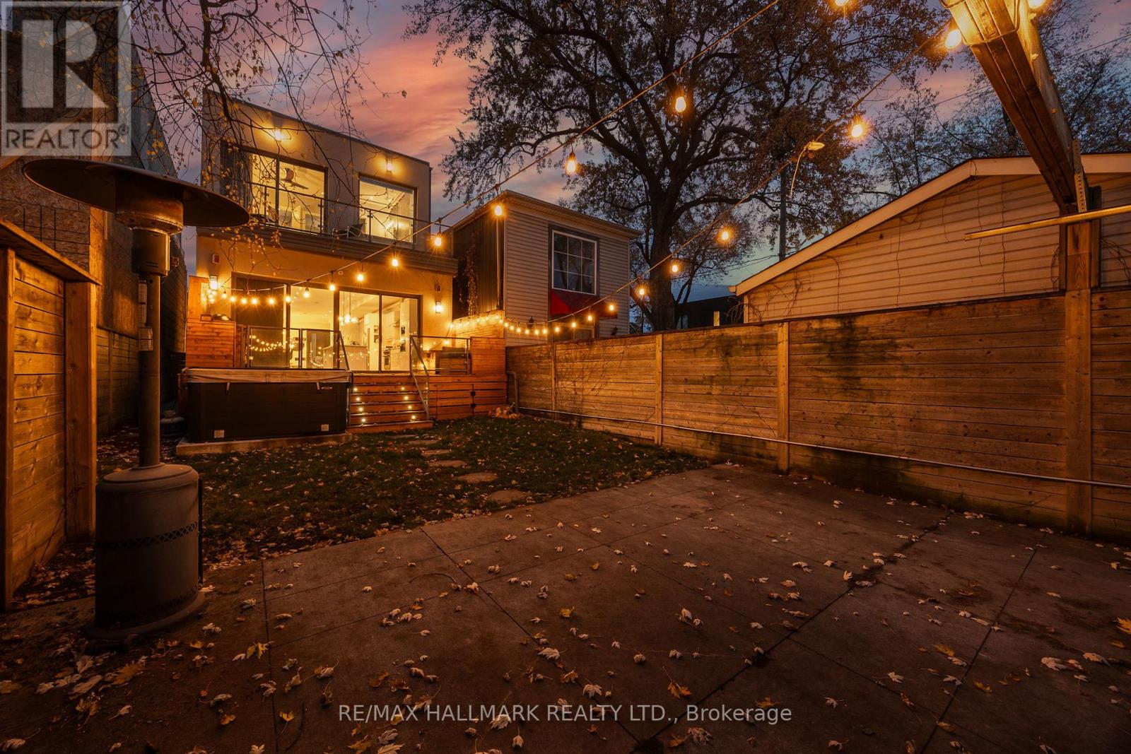 1549 Dundas Street E, Toronto, Ontario  M4L 1K6 - Photo 50 - E12577210