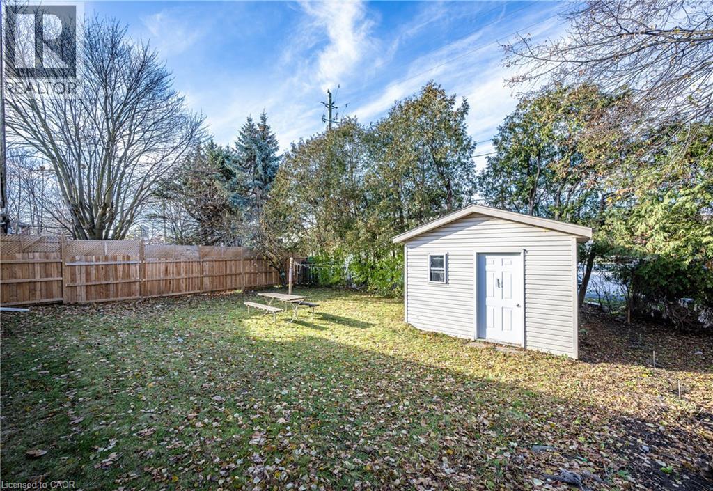 120 Marshall Street, Waterloo, Ontario  N2J 2T7 - Photo 34 - 40788097