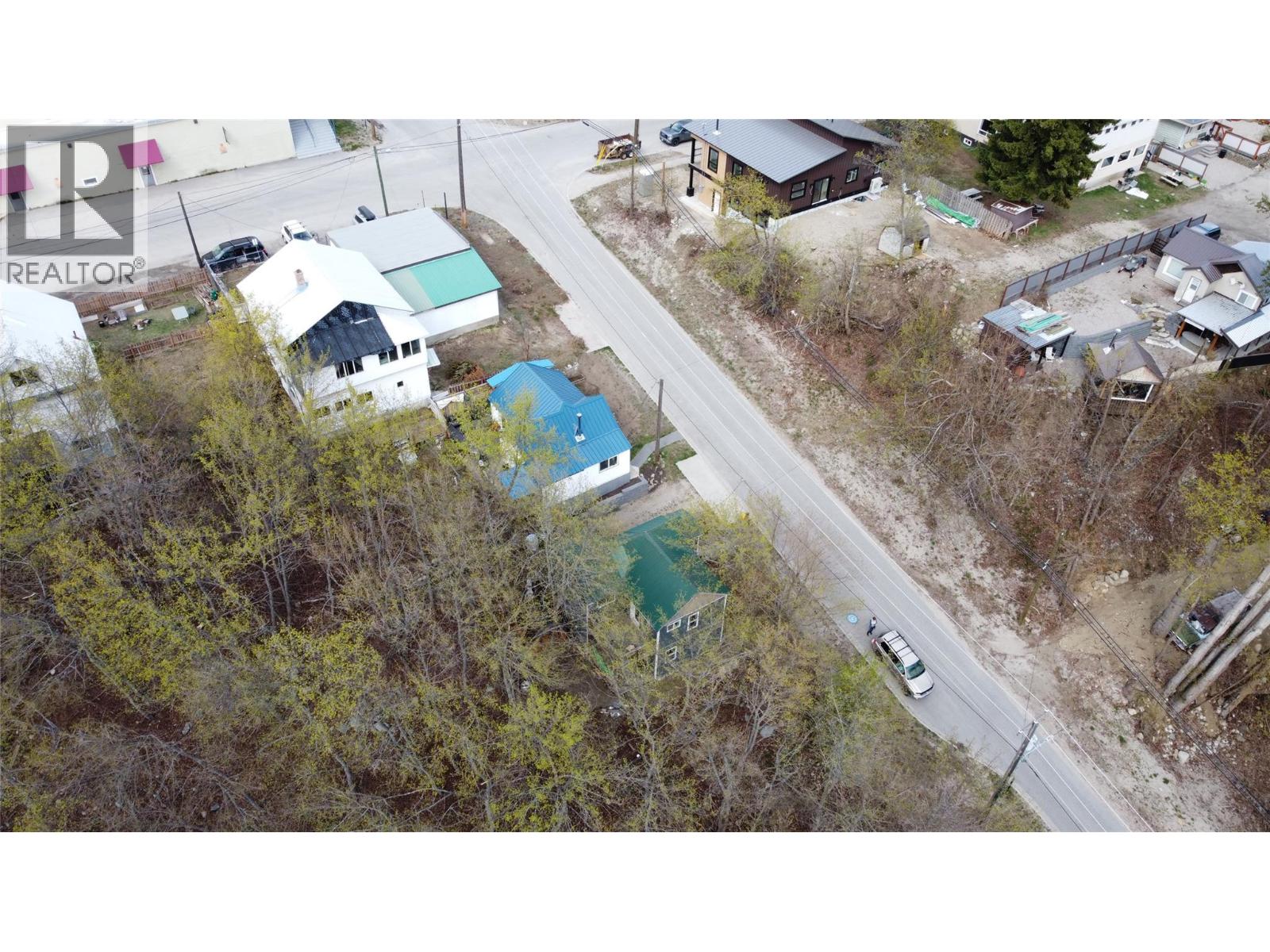 2165 Spokane Street, Rossland, British Columbia  V0G 1Y0 - Photo 38 - 10345005