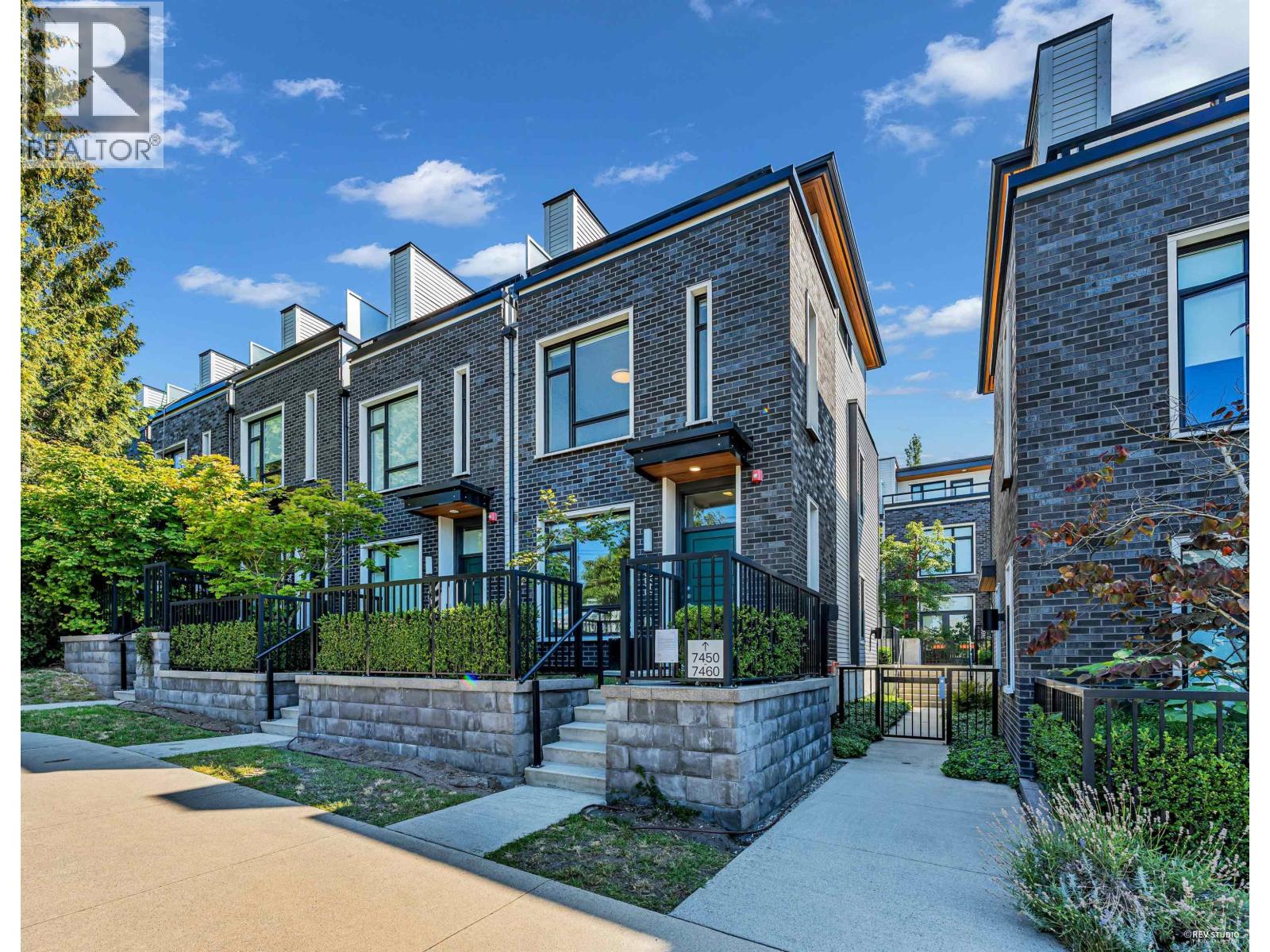 7478 Granville Street, Vancouver, British Columbia  V6P 0G1 - Photo 1 - R3069702