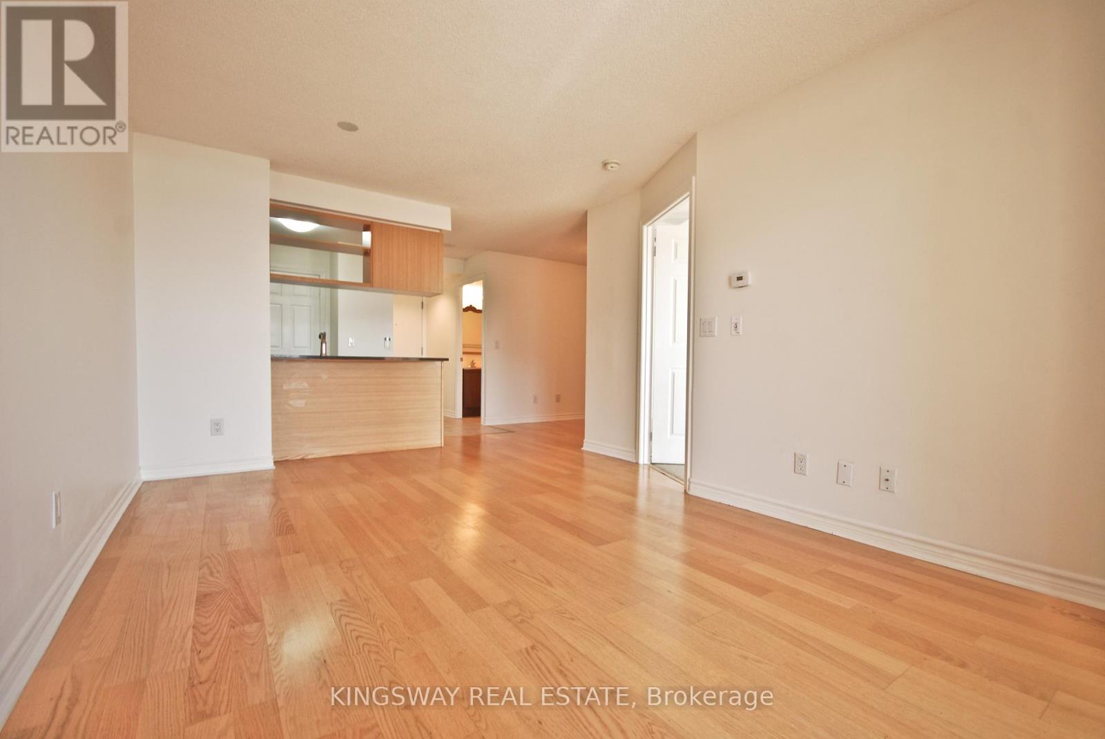 804 - 2391 Central Park Drive, Oakville, Ontario  L6H 0E4 - Photo 4 - W12505502