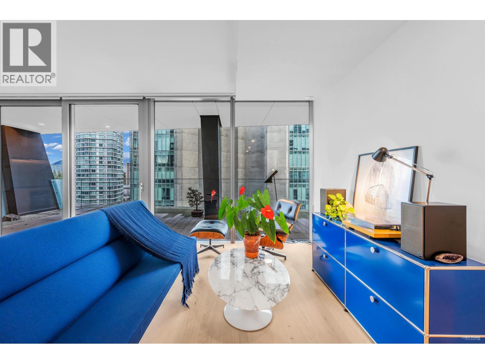 804 1568 Alberni Street, Vancouver, British Columbia  V6G 0E3 - Photo 2 - R3070108