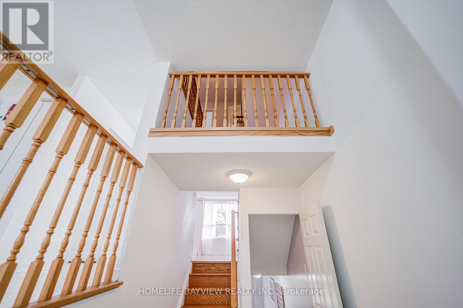 15 Bowler Street, Aurora, Ontario  L4G 7J2 - Photo 6 - N12577198