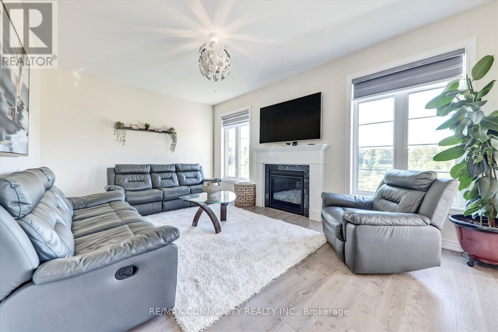 150 Jonkman Boulevard, Bradford West Gwillimbury, Ontario  L3Z 4J8 - Photo 16 - N12577254